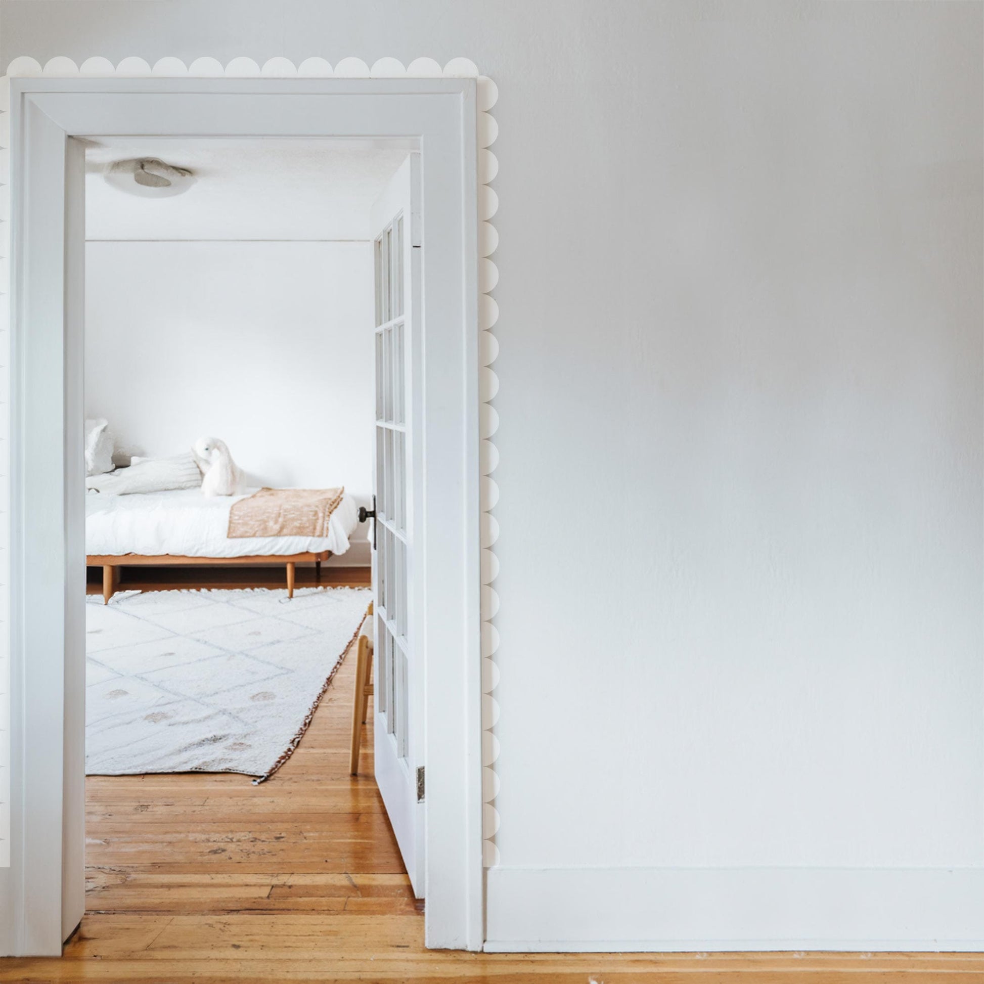 Scalloped Border Wall Decal Decals Urbanwalls Small White