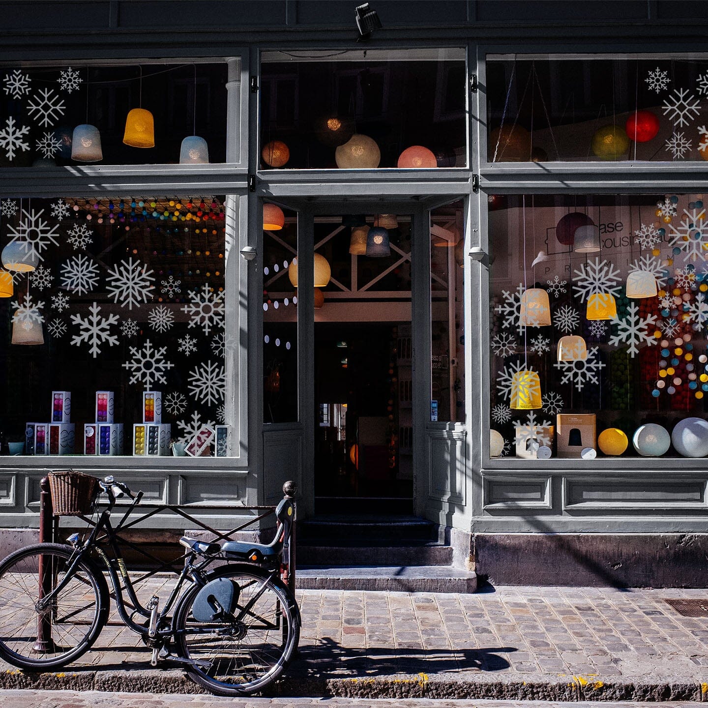 Snowflake Window Decals Decals Urbanwalls Medium Window Silver (Metallic)