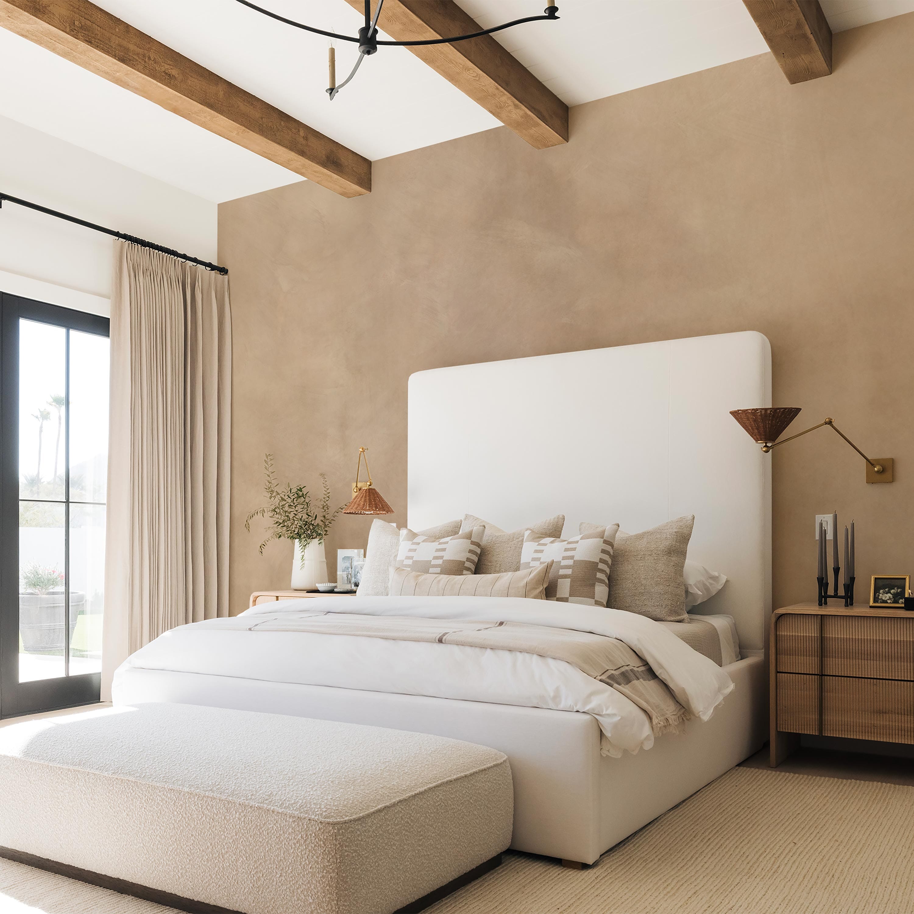 Kristen Forgione x Urbanwalls: A Creative Fusion of Organic Desert Living