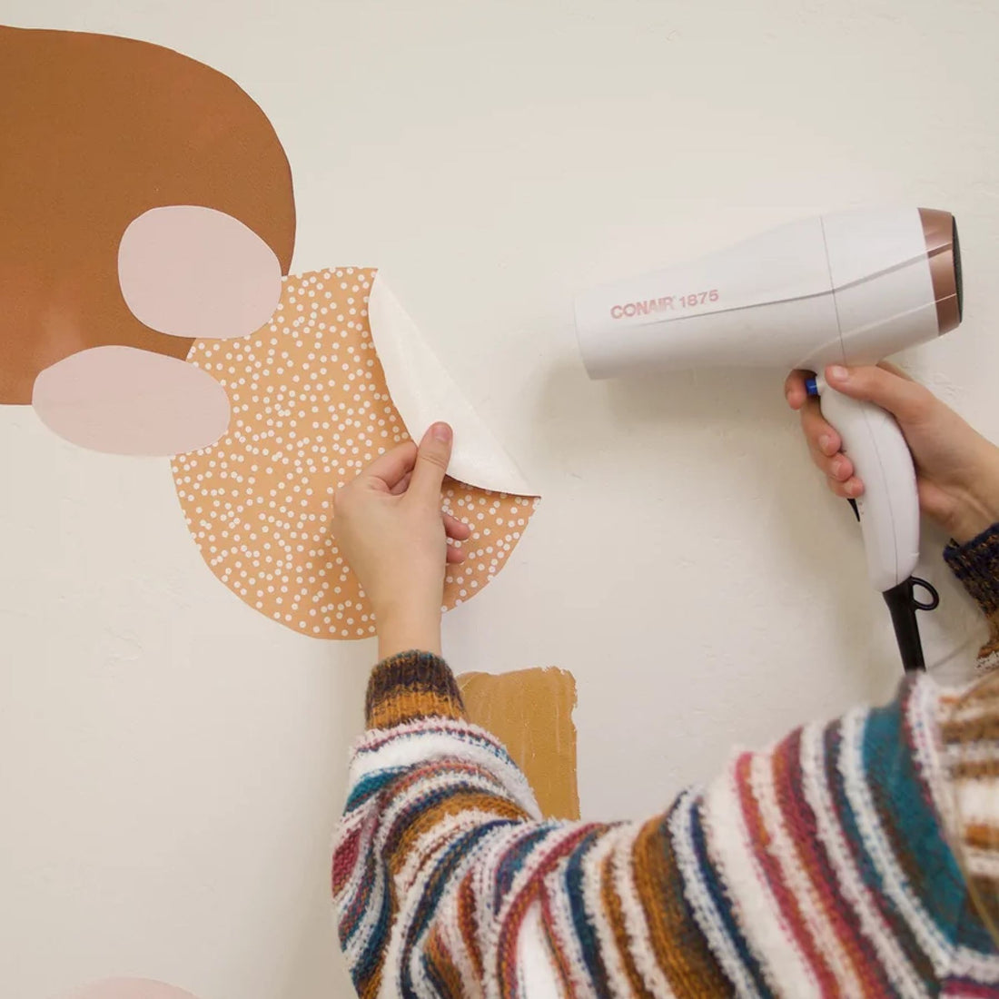 Removing Vinyl Wall Decals like a Pro!