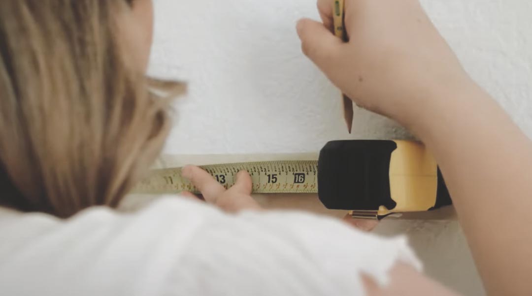Load video: Follow along with the Urbanwalls team as we show you step by step how to achieve the perfect patterned wall using new wall decals from our Boheme Collection, coming October 2021.