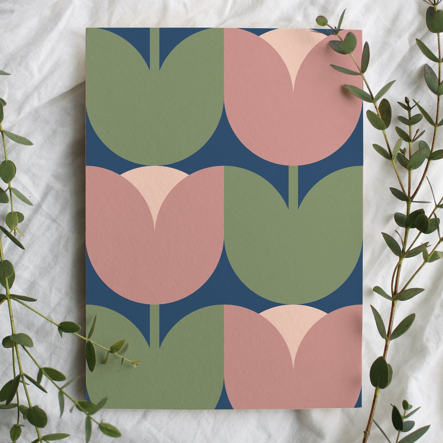 Tulip Kisses Wallpaper Wallpaper Sunny Circle Studio Standard Wall Sample Elegant